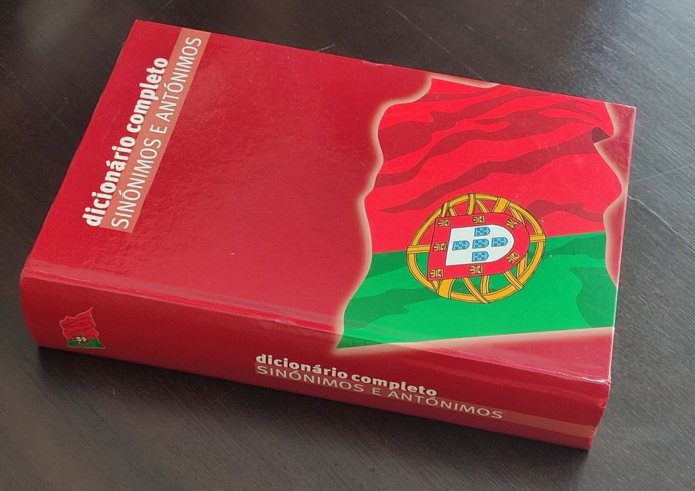 Dicionário de Sinónimos e Antónimos