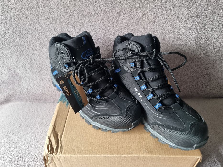 Buty zimowe r. 40