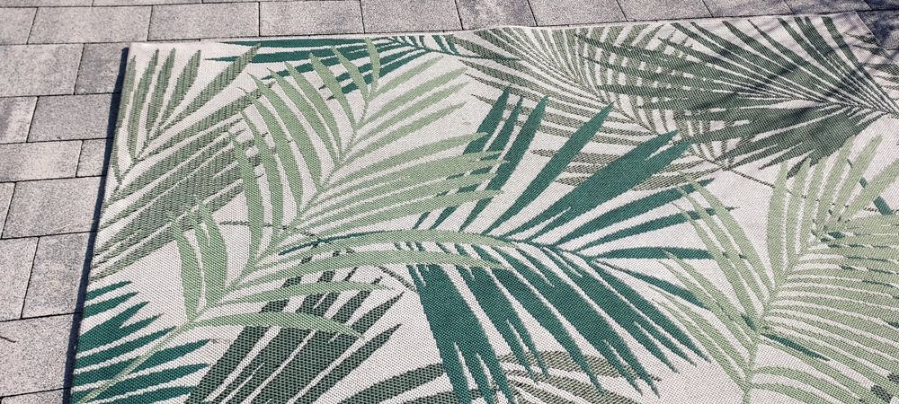 Sprzedam 2 dywany na zewnątrz