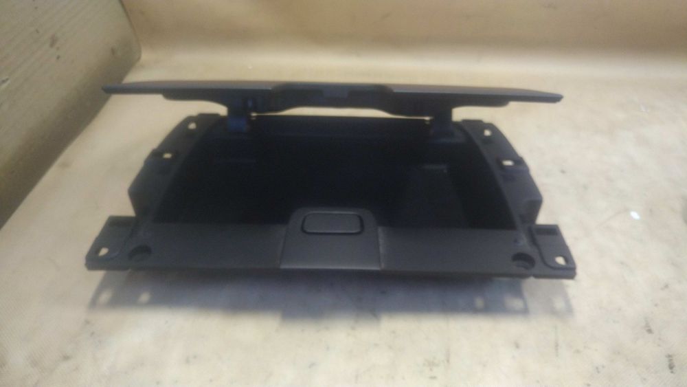 ) C-Max 1 lift schowek środkowy