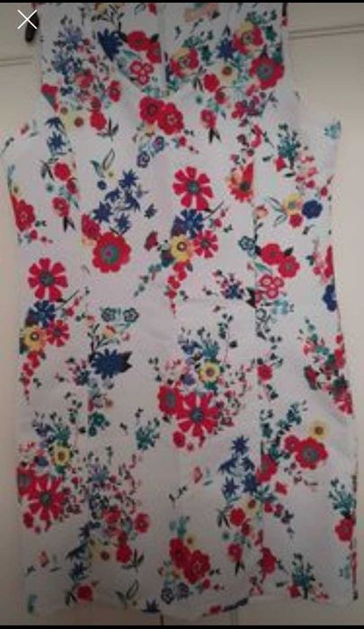 Vestido florido - Tamanho  M/L