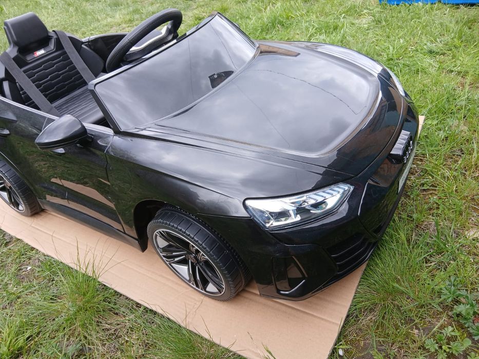 Електромобіль дитячий Audi RS e-tron GT  чорний