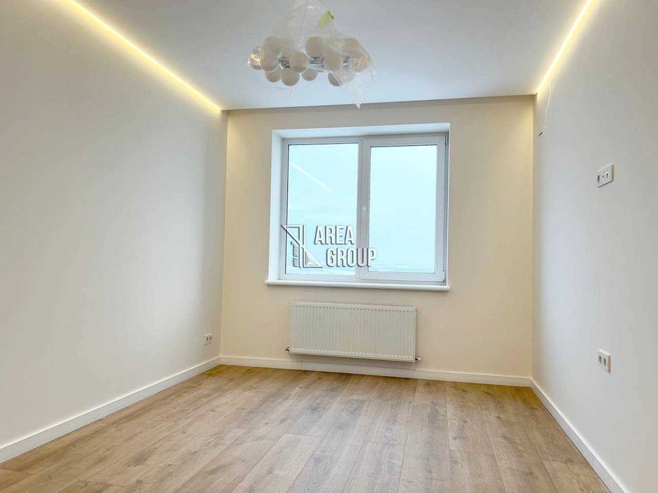 Світла 2-кімнатна квартира з ремонтом в сучасному ЖК Нова Будова-2