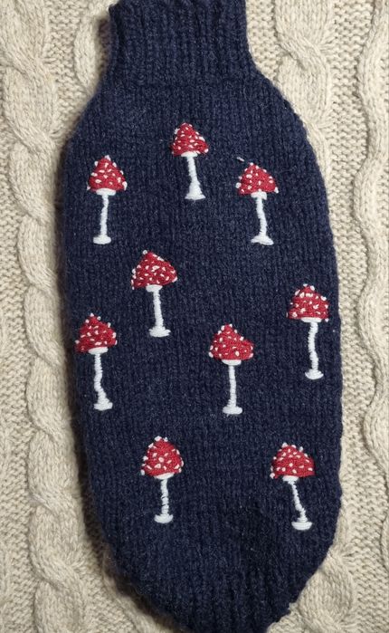 Кофтинка для маленької собачки.