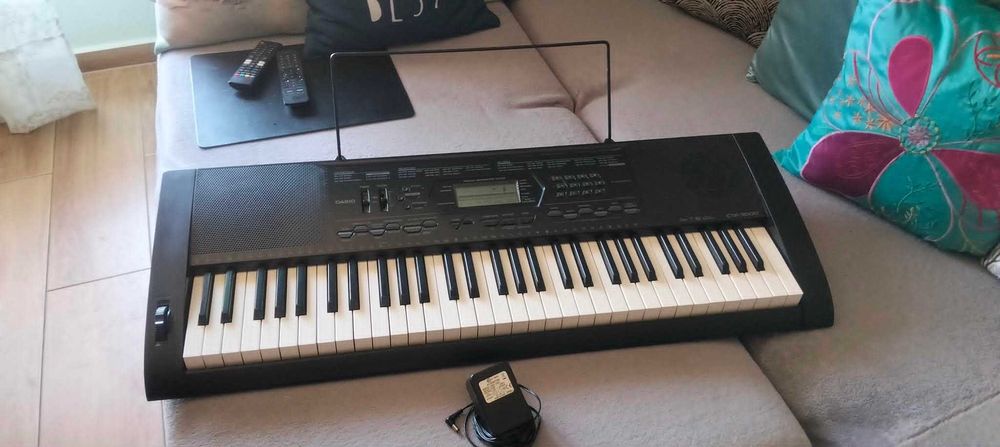 Piano Casio CTK - 3000