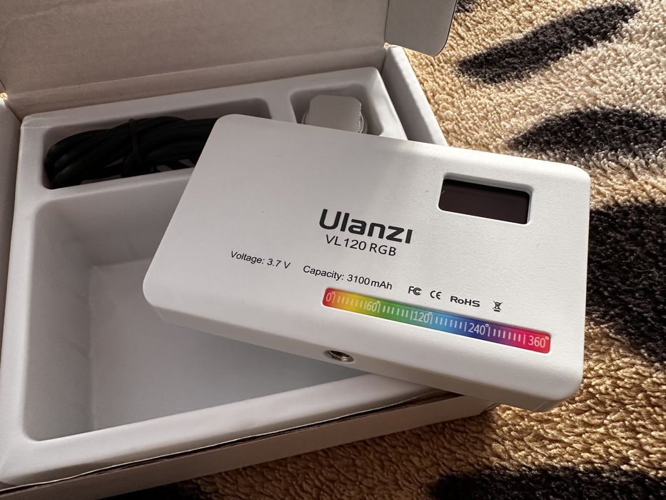 Накамерный свет ulanzi vl120 rgb новые