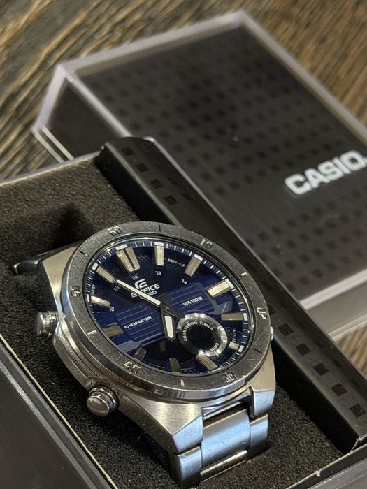 Наручний годинник CASIO Edifice ERA-110D-2AVEF