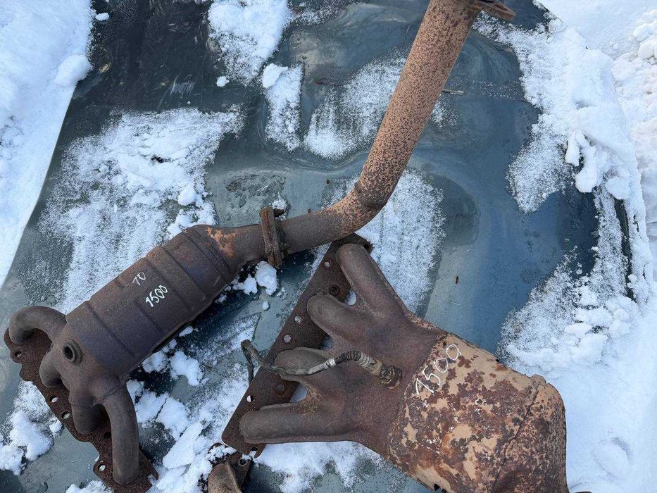 Катализатор, выпускной колекторприора ВАЗ 2170 десятка