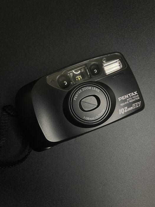 Плівкова камера Pentax IQZoom EZY