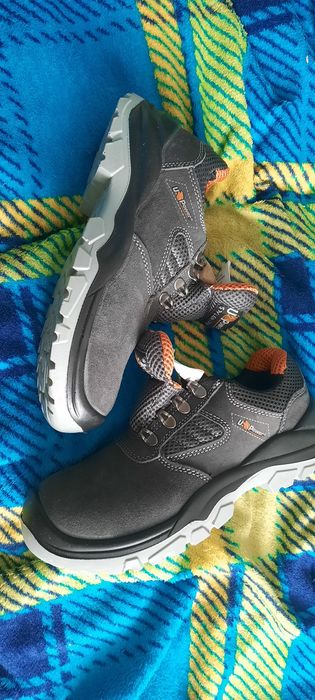 Buty robocze wzmocnion 37