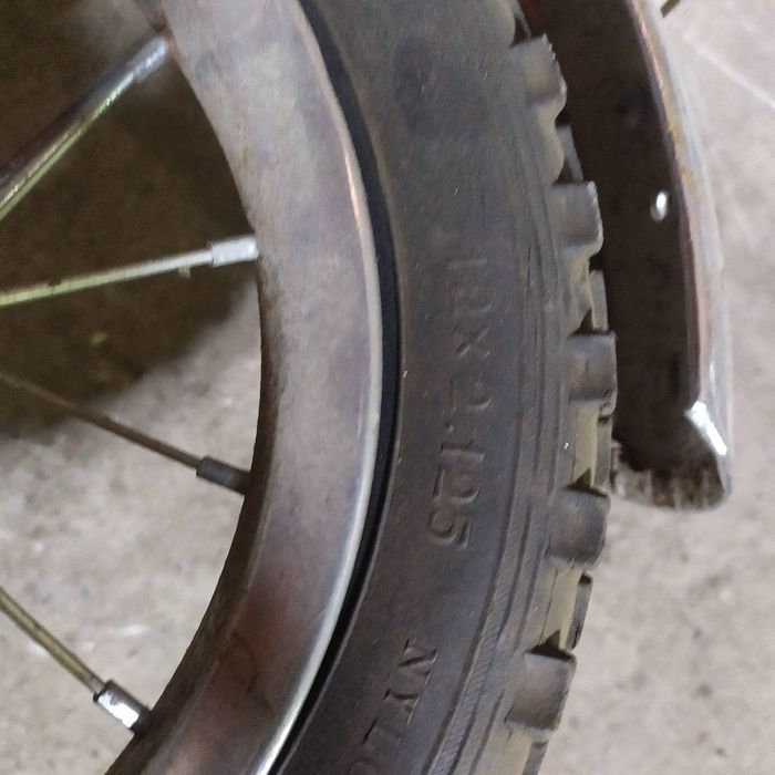 Велосипед дитячий,самокат.