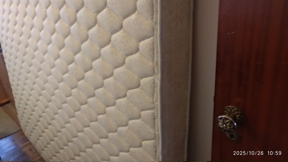 Colchão de casal pouco usado 1,60x1,95cm