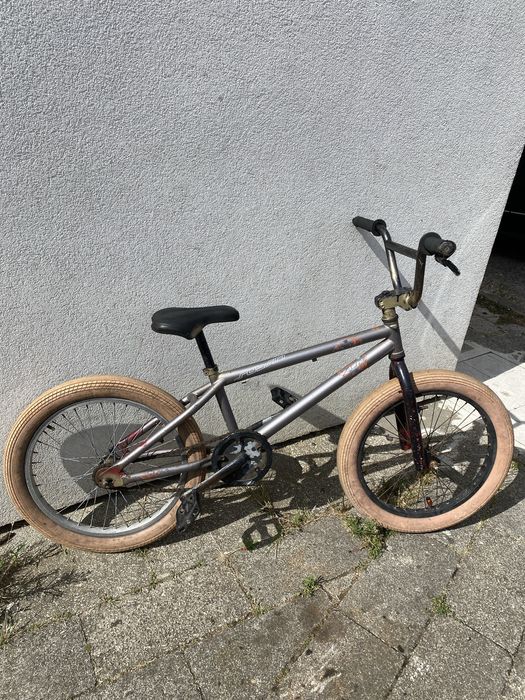 Vendo bicicleta bmx