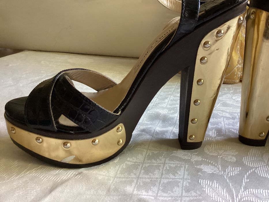 Jimmy Choo buty na obcasie