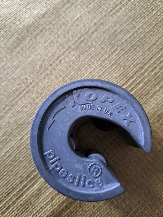 Urządzenie do cięcia rur miedzianych, aluminiowych - 15 mm
