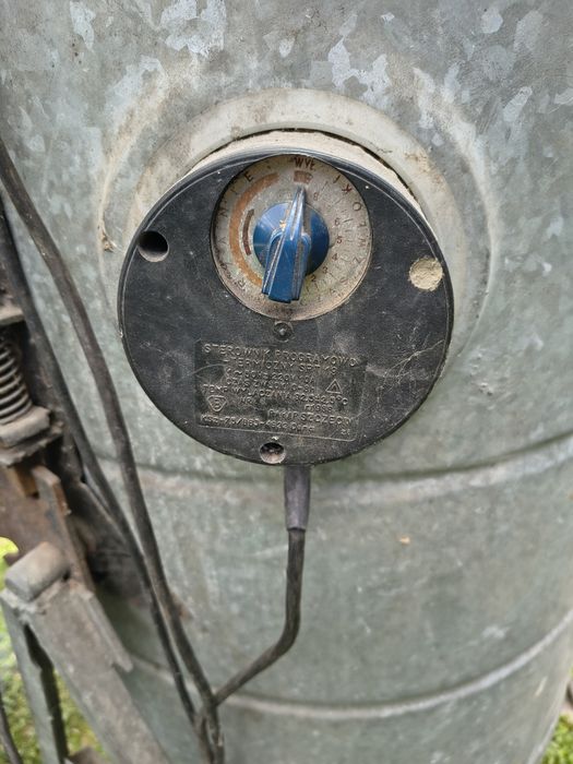 Parnik elektryczny ocynkowy 100L