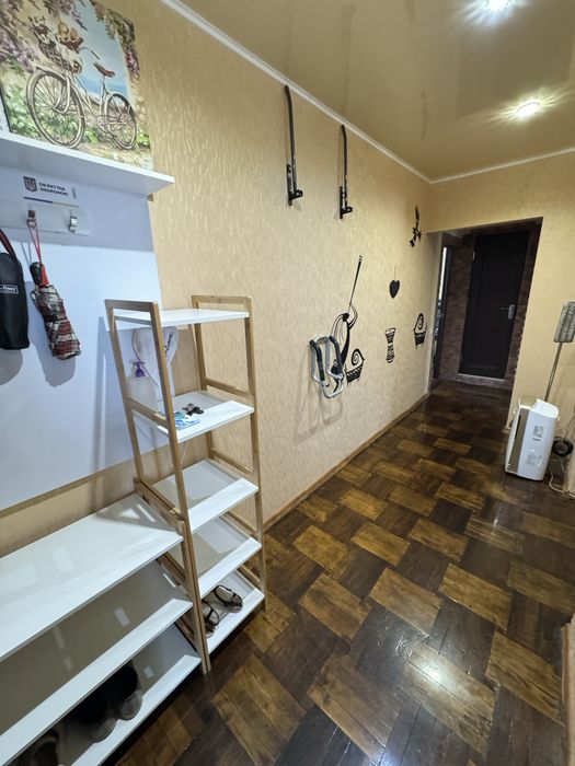 3х комнатная квартира 2/9 Таврический