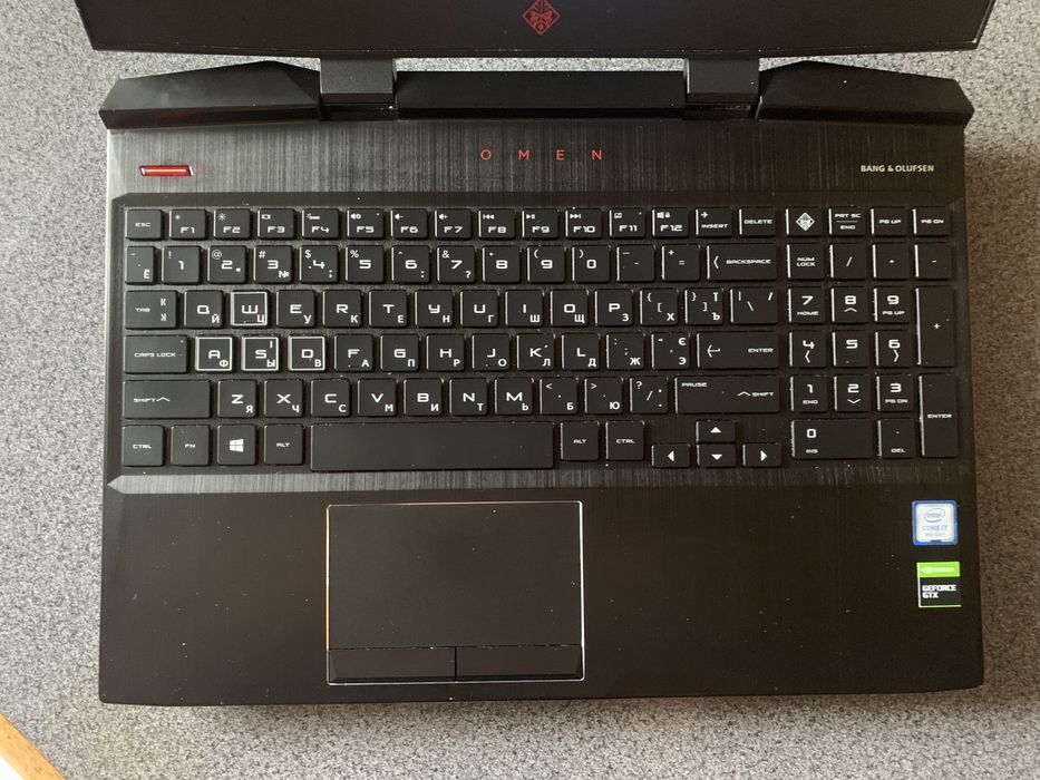 Реально игровой HP Omen  15-dc1054nr i7(9) Nvid 1660 SSD1Tb RAM16Gb