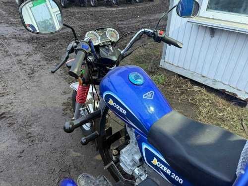 Вантажний трицикл DOZER Model 200 бензиновий Доставка по Україні б/к