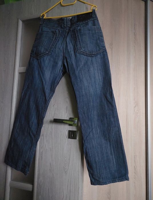 Męskie jeansy granatowe