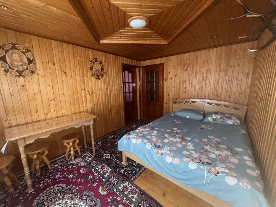 Будинок в Карпатах.Житло подобово.Здається дім,кімнати
