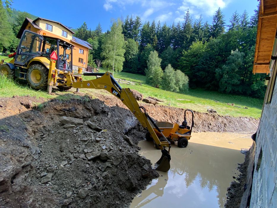 Wyburzenia budynków/ Wykopy/ Wywóz gruzu