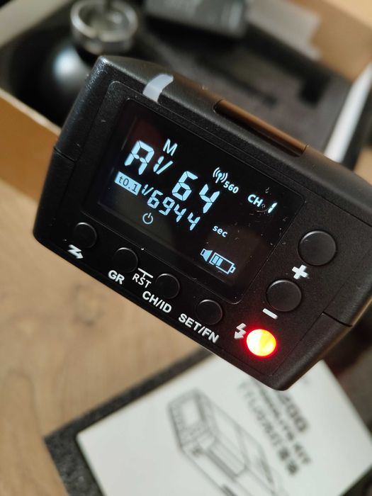 Flash YONGNUO YN200 (Cabeça de flash portátil)