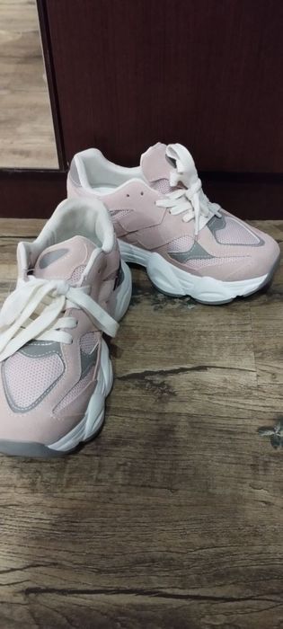 Кросівки new balance