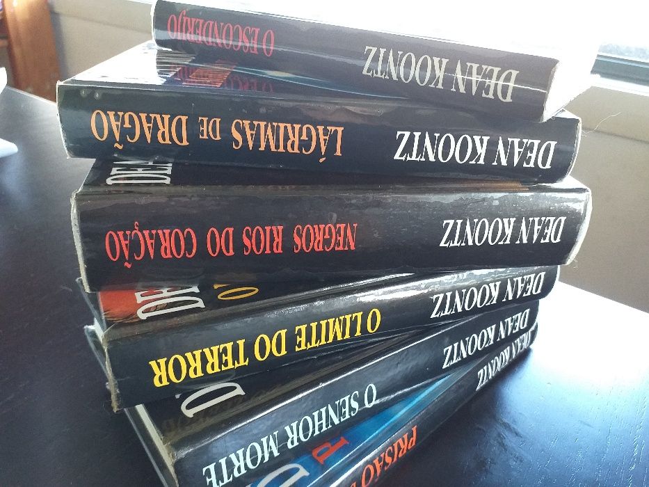 32 livros - Nicholas Sparks, Sveva Casati Modignani, Candace B., ...