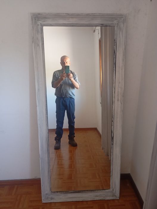 Vendo este espelho muito bonito bom estado