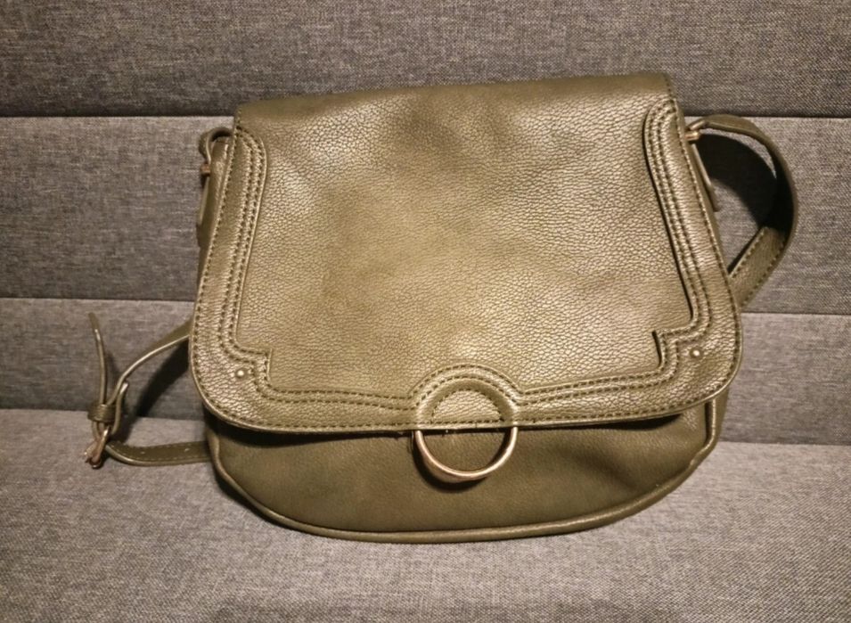 Mała torebka listonoszka khaki