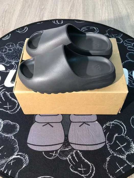adidas Yeezy Slide Onyx 44