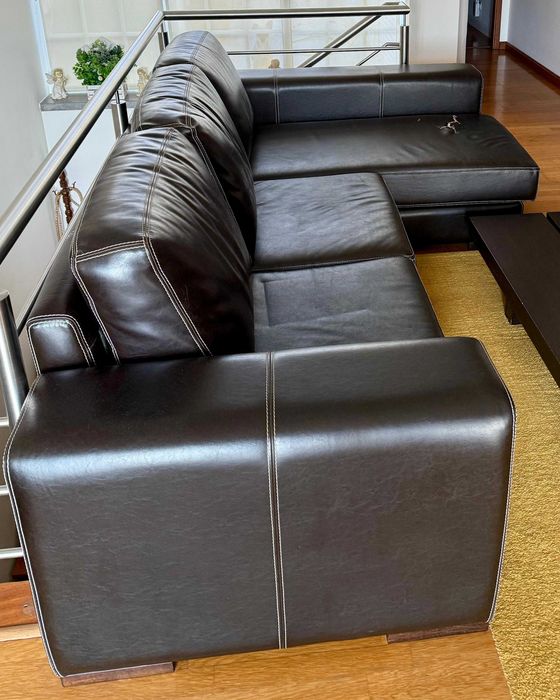 Sofa em Pele Castanho / Wengue com chaise Longue