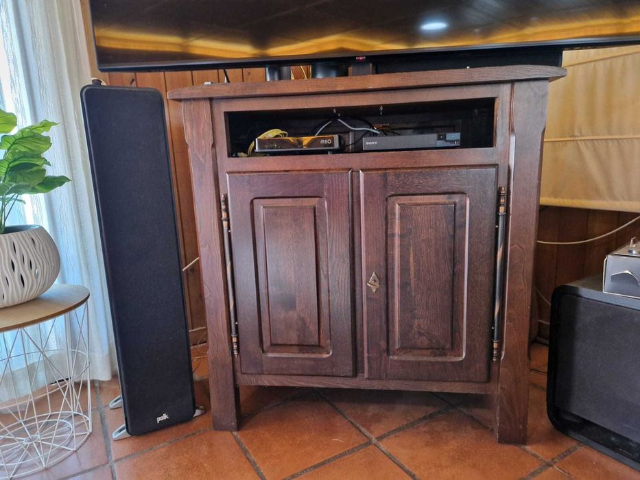 Conjunto de mobiliário de sala rústico