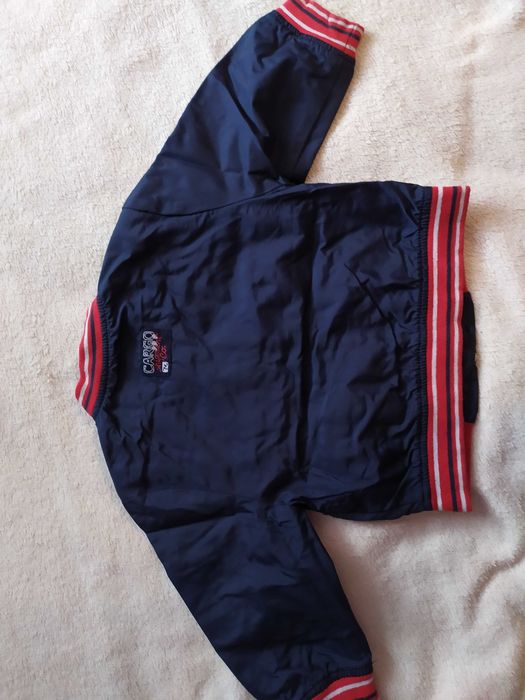 Dwie cienkie kurtki, kurtka bomberka i Reserved 68 cm