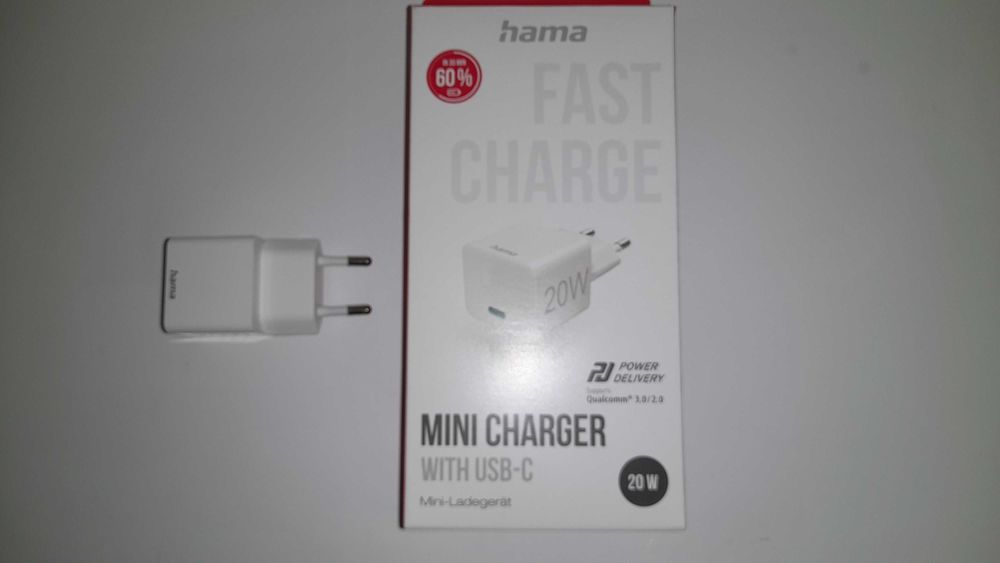 Ładowarka Hama Mini.