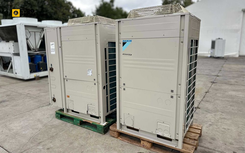 Чіллер / Тепловий насос DAIKIN EWYQ050CAWP H 50.5 кВт / 50.3 кВт.