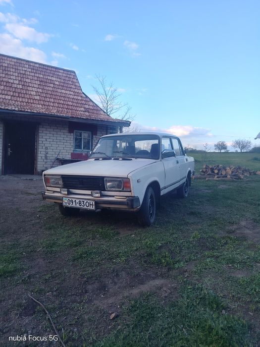 Продам ВАЗ 2105  З АКБ
