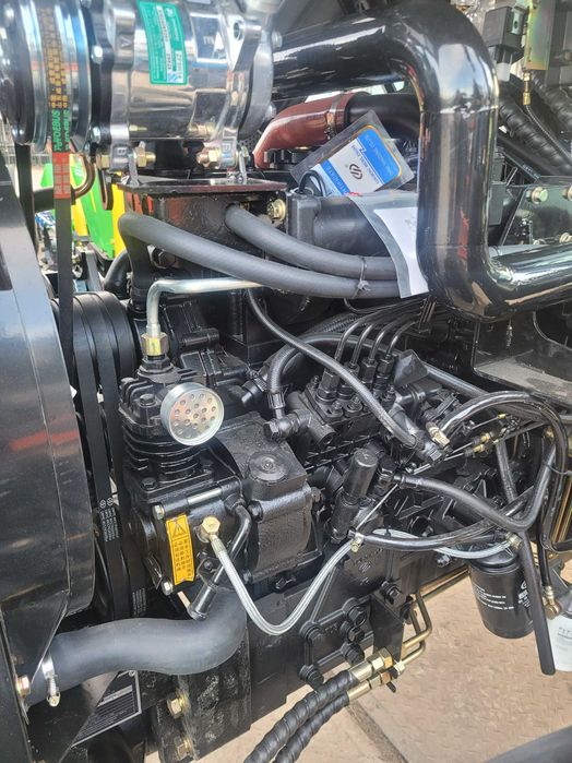 Трактор СКАУТ TB-904С з кондиціонером