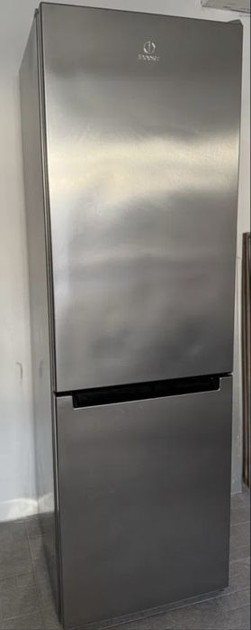 Frigorifico combinado indesit - para peças ou para reparação