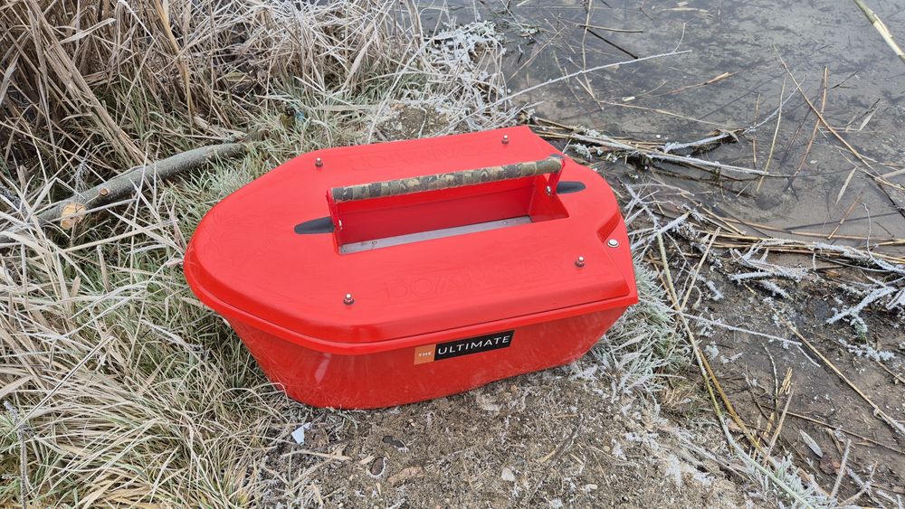 Sprzedam łódkę zanętową na kadłubie Dominator