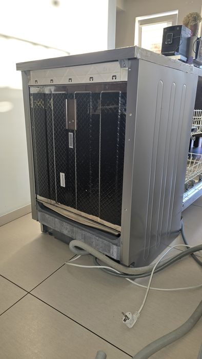 Zmywarka Sharp QW-GX12F492S