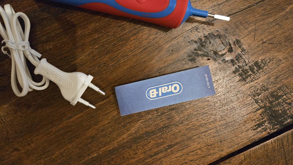 Oral-B zestaw Cars Auta