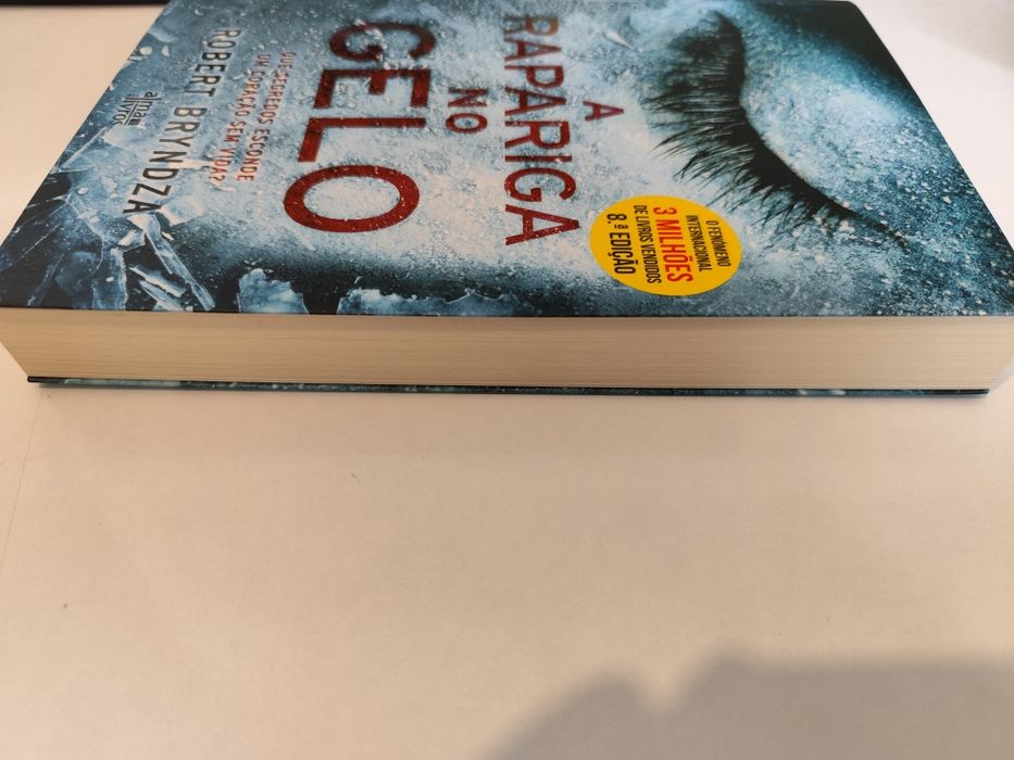 A Rapariga no Gelo - Robert Bryndza