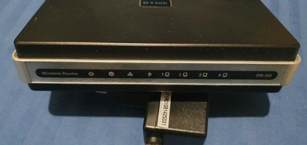 Маршрутизатор D-Link DIR-320