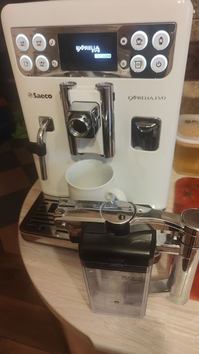 Кавоварки Saeco Delonghi