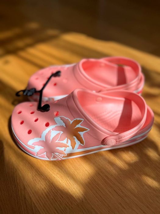 Продам крокси розмір m4w6