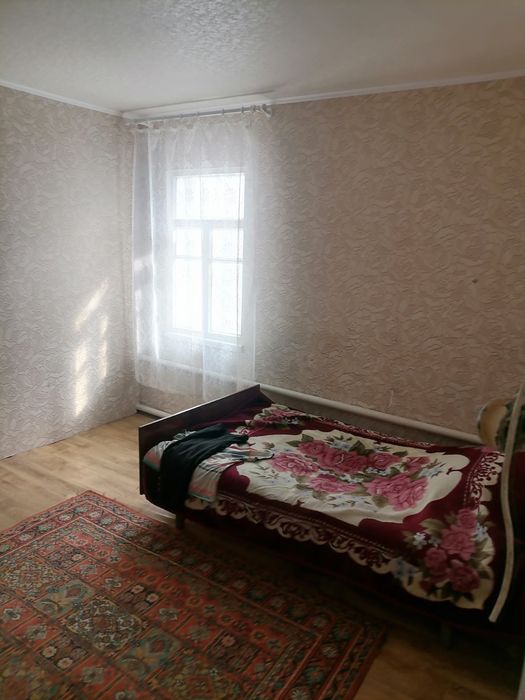 Продам дом и 1/2 дома в одном дворе