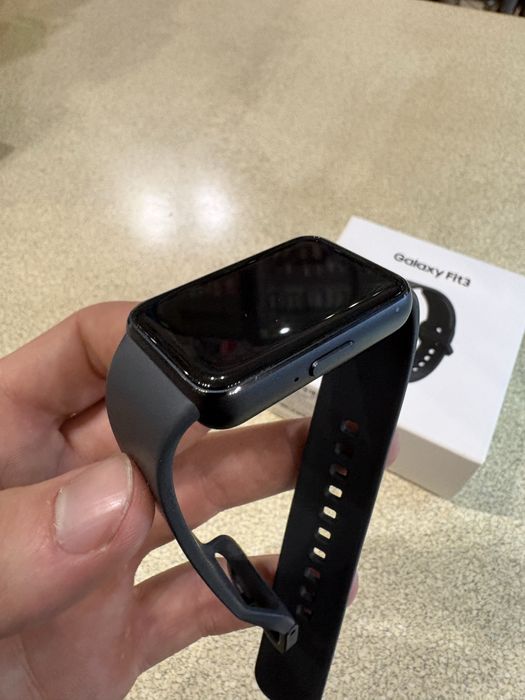 Смарт годинник Galaxy Fit 3