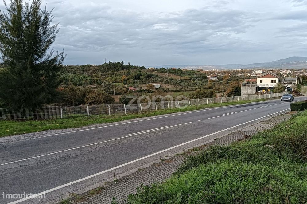 Lote de terreno para construção